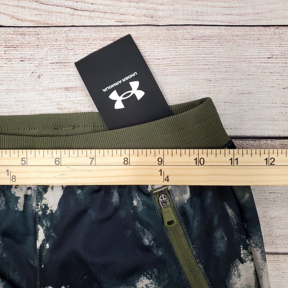Under Armour Boys Camo Jogger Sweatpants Zip Pockets Youth Size 6 NWT - Picture 7 of 8